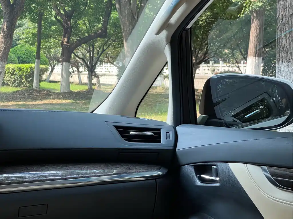 Toyota Vellfire 2019 Hybrid 2.5L HV Premium Edition