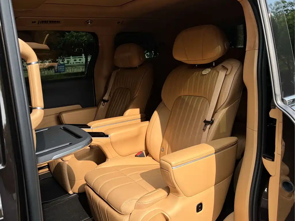 Voyah Dreamer 2025 PHEV AWD Flagship Kunpeng Edition