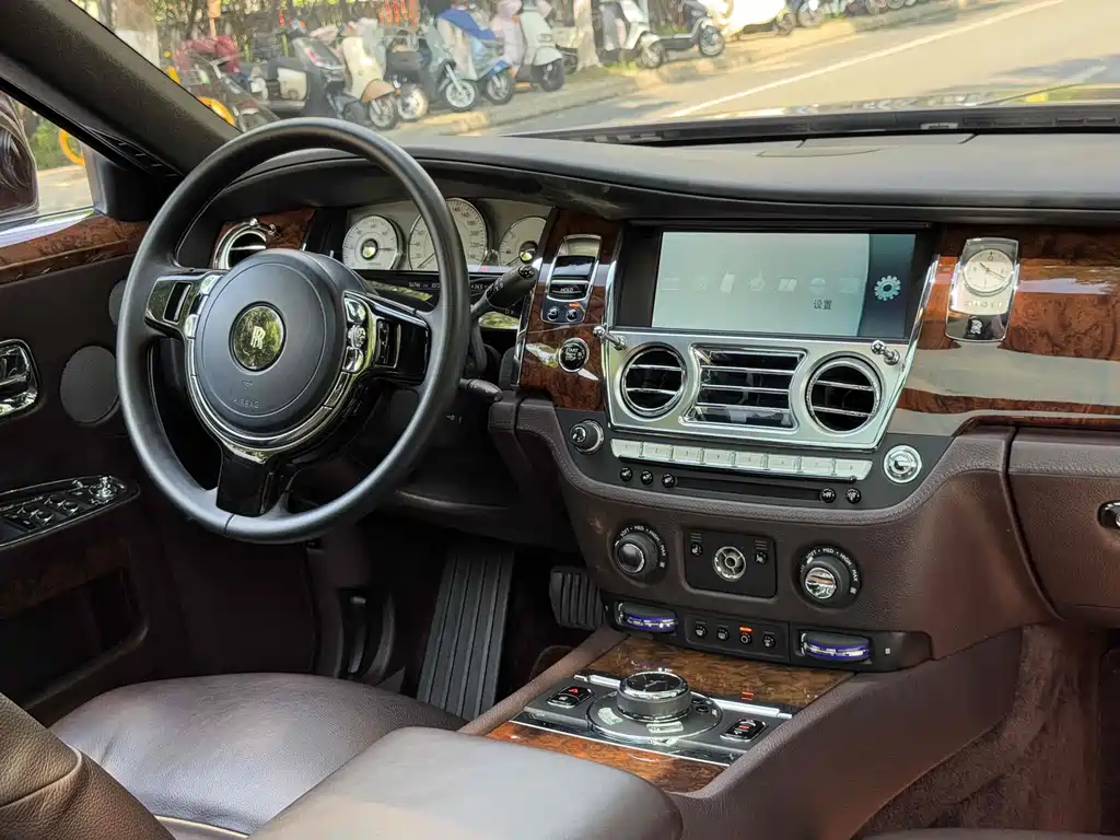 Ghost 2014 6.6T Extended Wheelbase
