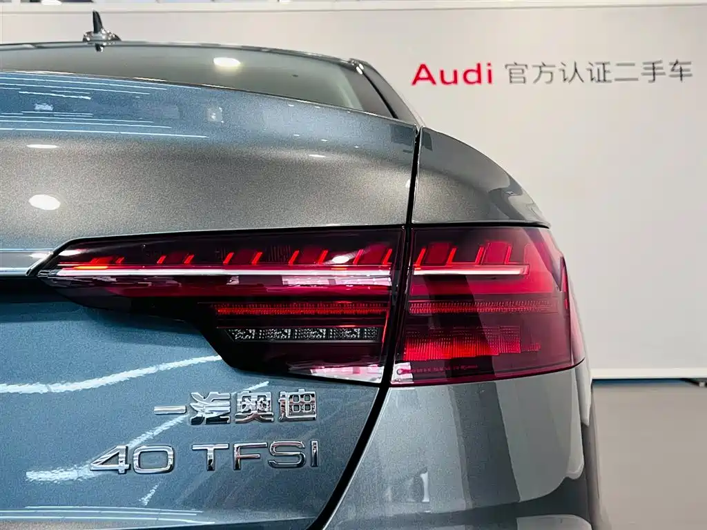 Audi A4L 2023 40 TFSI Sport