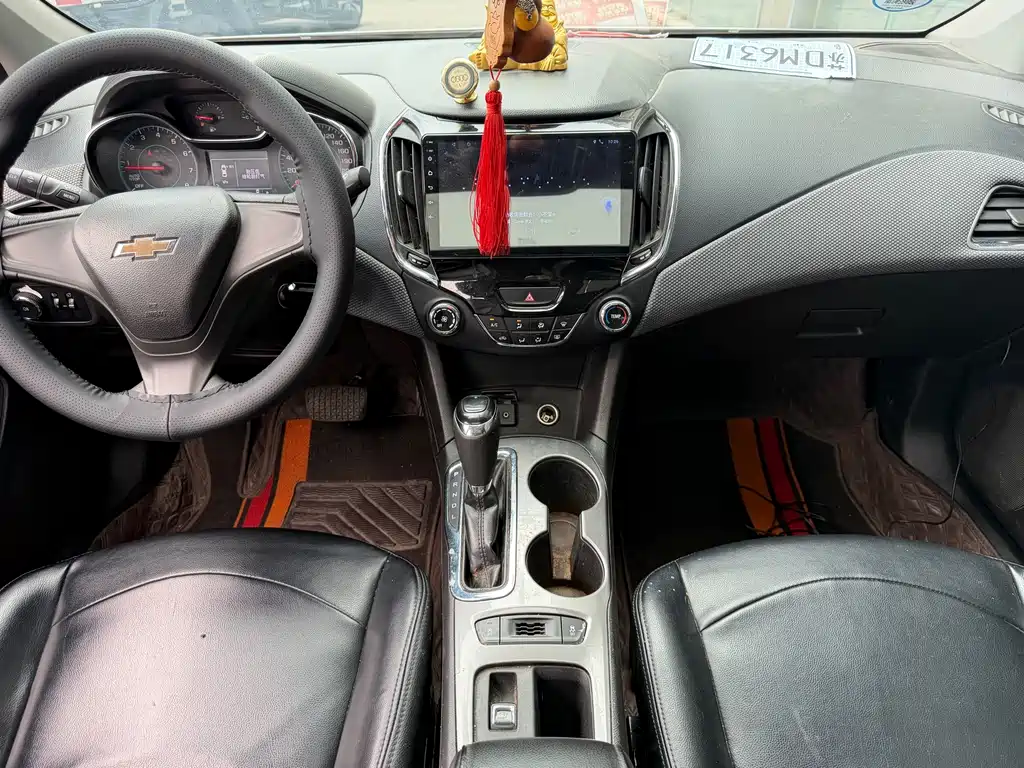 Chevrolet Cruze 2018 320 Automatic Pioneer Sunroof Edition