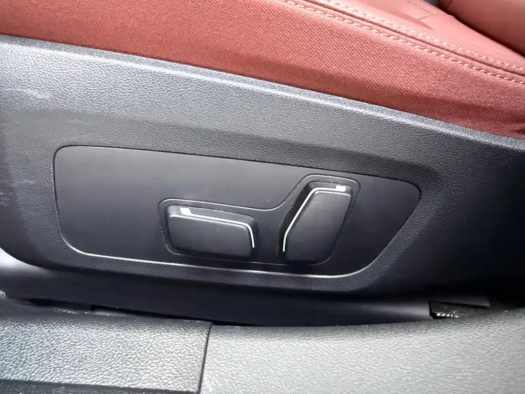 BMW i3 2025 eDrive 35 L