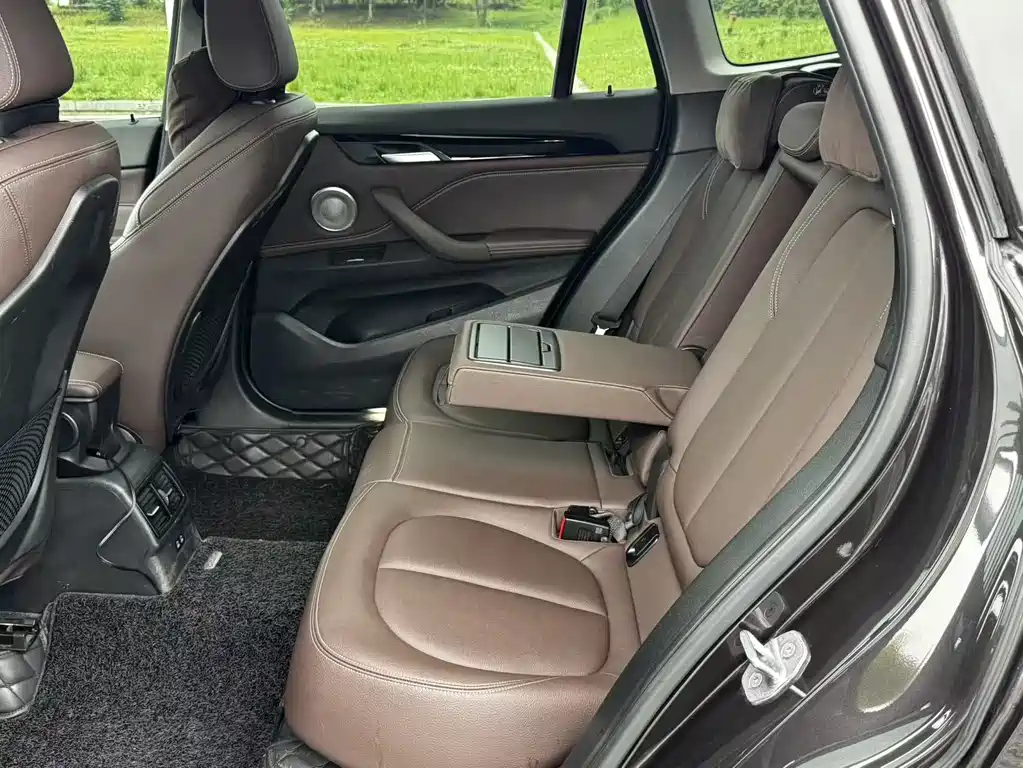 BMW X1 2022 sDrive25Li Leading Edition