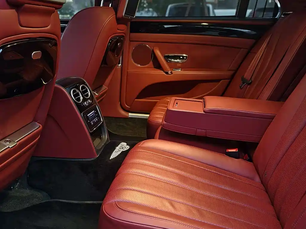 Bentley Flying Spur 2015 4.0T V8 Standard Edition