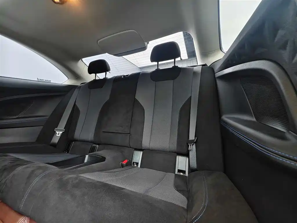 BMW 2 Series 2025 225i M Sport Night Edition