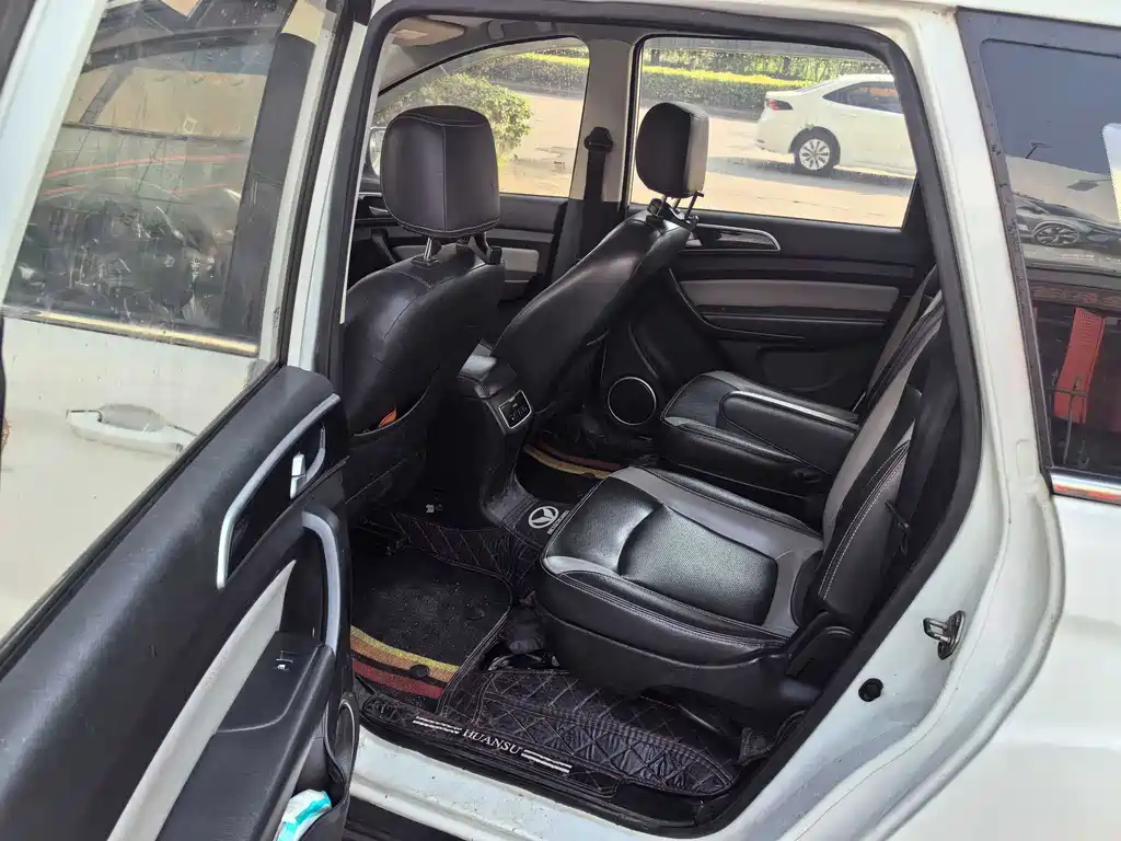 BAIC Huansu H3 2016 H3F 1.5L Manual Luxury Edition