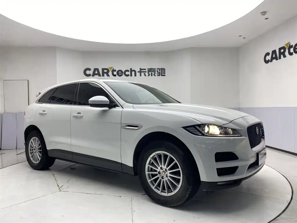 Jaguar F-PACE 2018 2.0T AWD Urban Prestige Edition