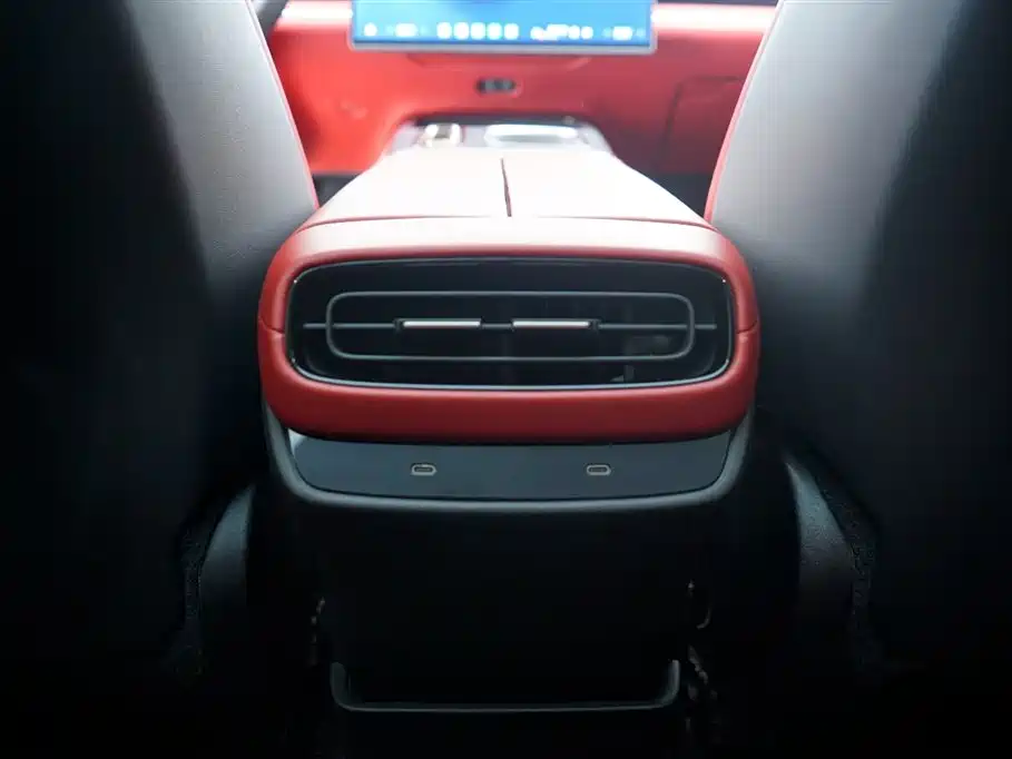 Xiaomi SU7 2024 AWD Ultra Long Range Advanced Smart Driving Max