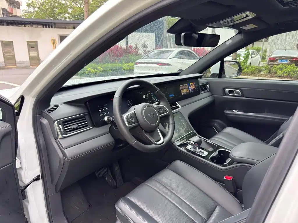 Li Auto ONE