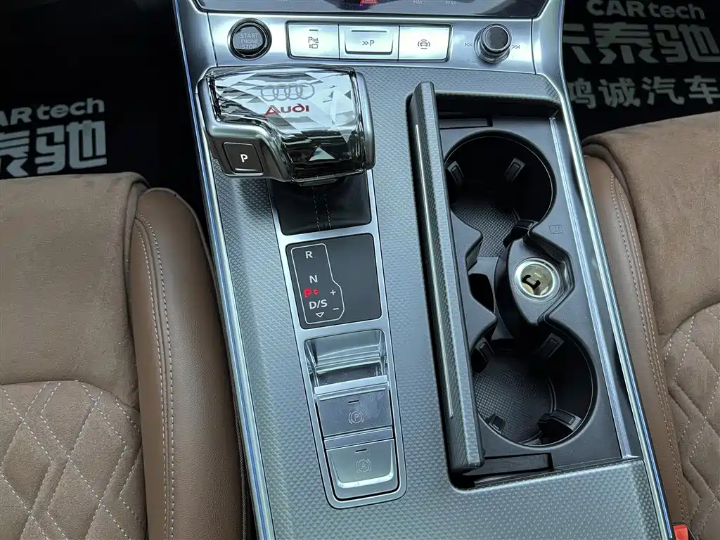 Audi A7L 2024 45 TFSI quattro Luxury