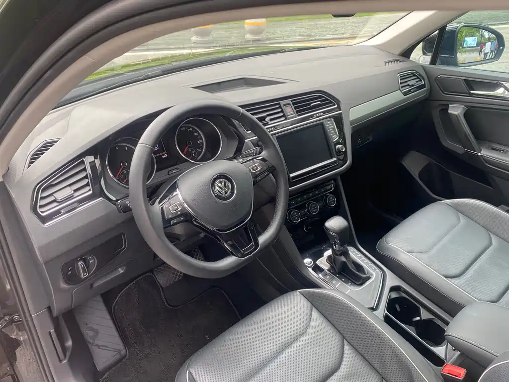 Tiguan L 2018 Facelift 330TSI Automatic FWD Flagship Edition