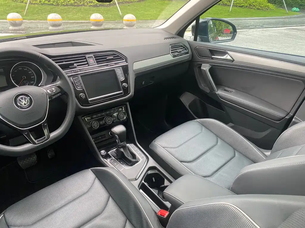 Tiguan L 2018 Facelift 330TSI Automatic FWD Flagship Edition
