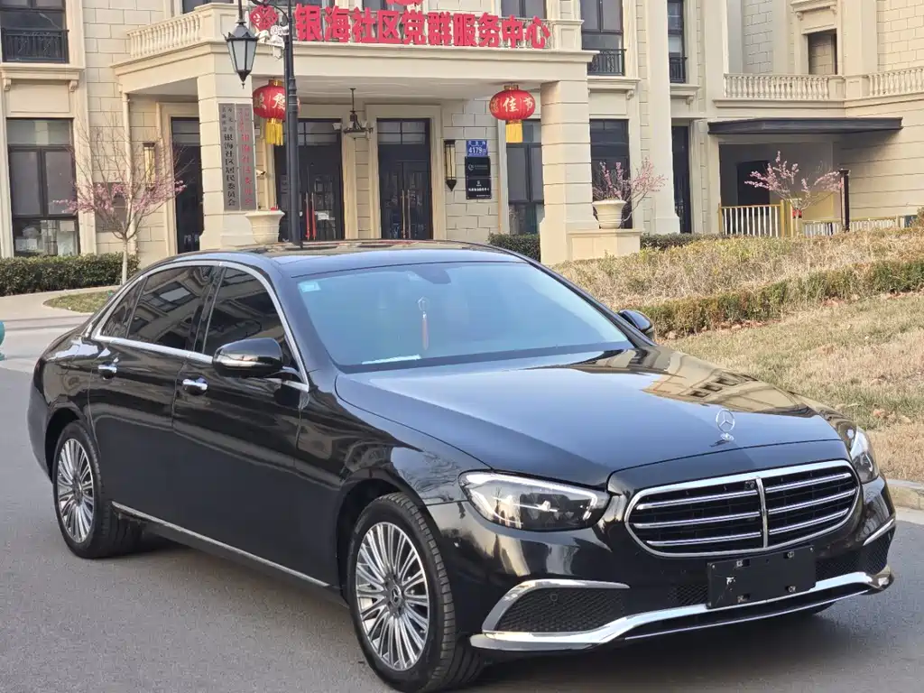 Mercedes-Benz E-Class 2022 E 300 L Fashion