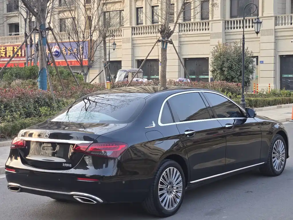 Mercedes-Benz E-Class 2022 E 300 L Fashion