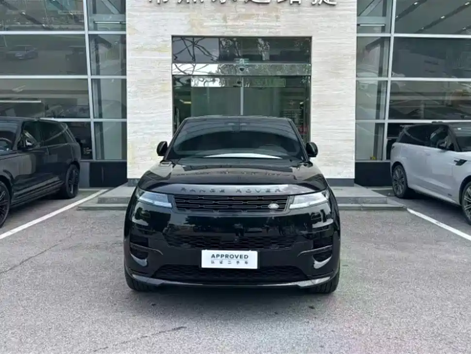 2026 Range Rover Sport 400PS Dynamic SE