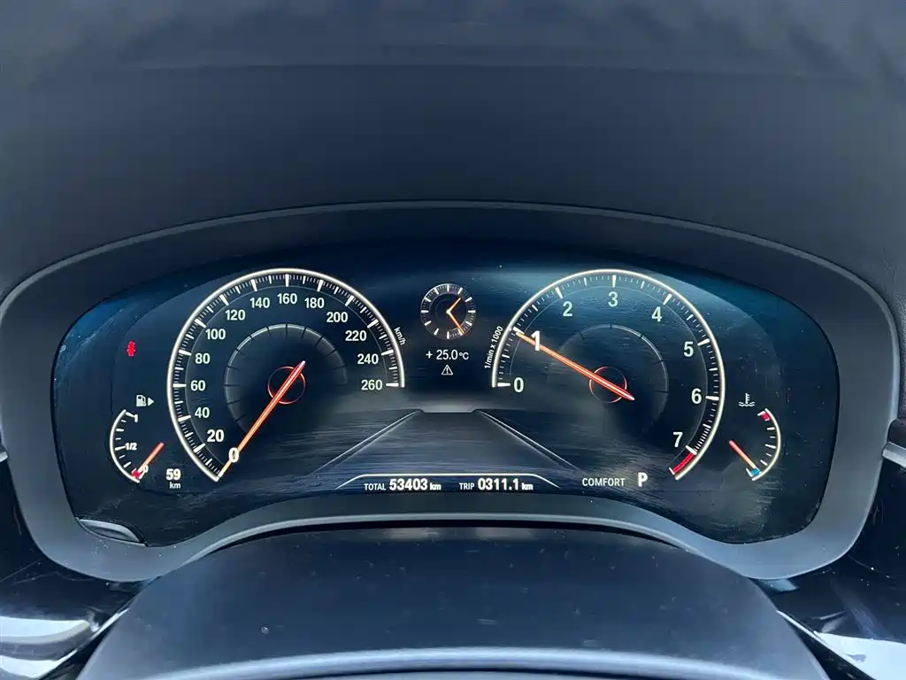 BMW 5 Series 2019 525Li Luxury Package