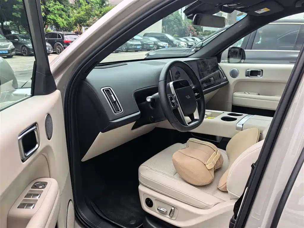 Li Auto L6 2024 Pro