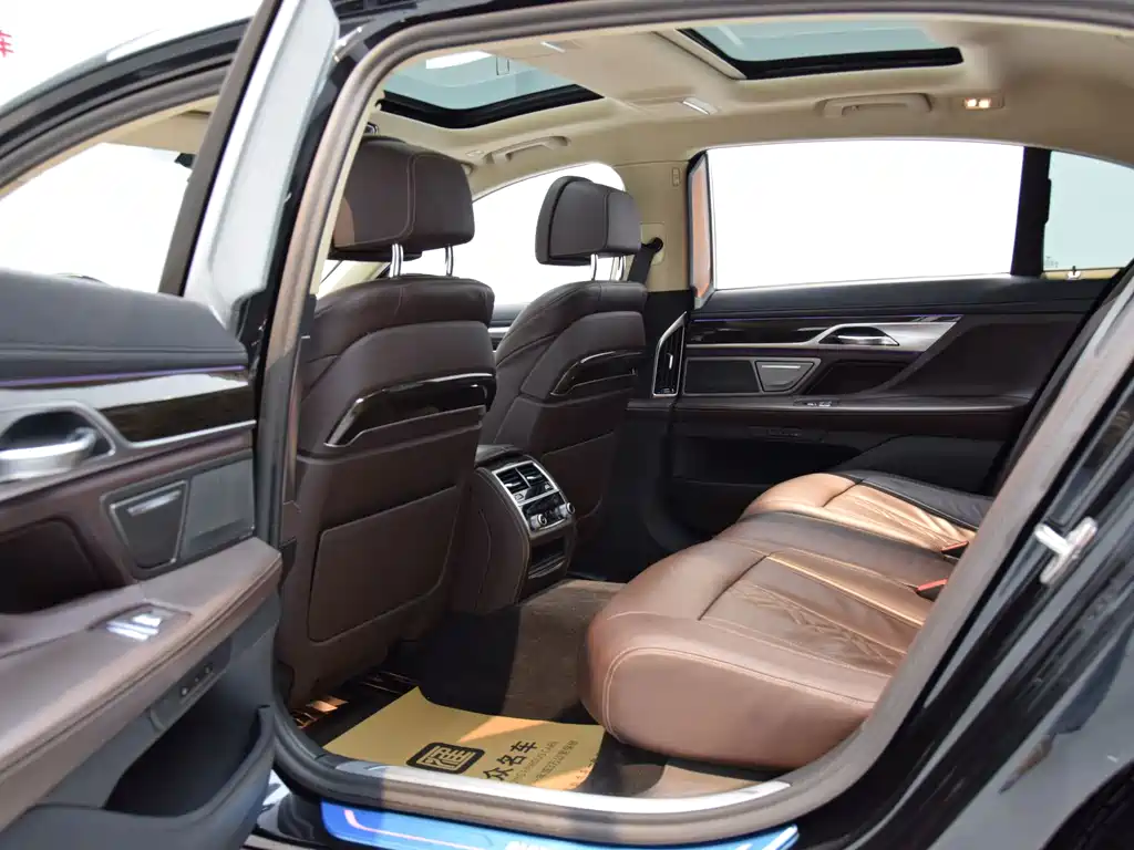 BMW 7 Series 2021 730Li Luxury Package