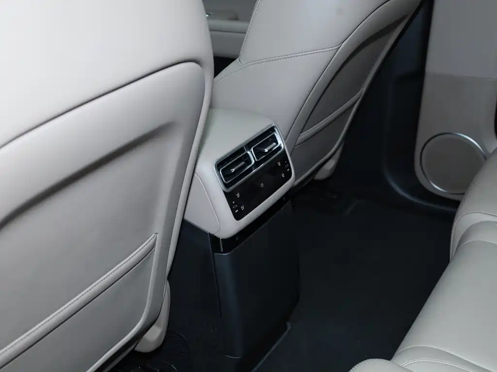 Li Auto L6 2025 Max Intelligent Refresh Edition