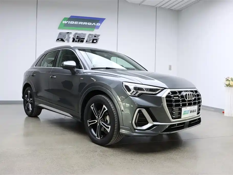 Audi Q3 2022 45 TFSI quattro Fashion Dynamic