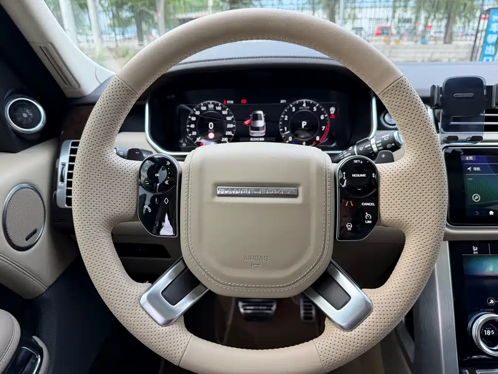 Range Rover 2022 3.0 L6 400PS Heritage Extended Classic Edition