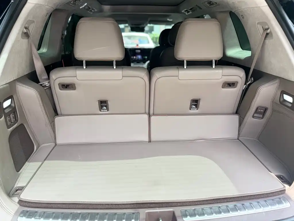 AITO M9 2024 EV Max 100kWh 6-Seater
