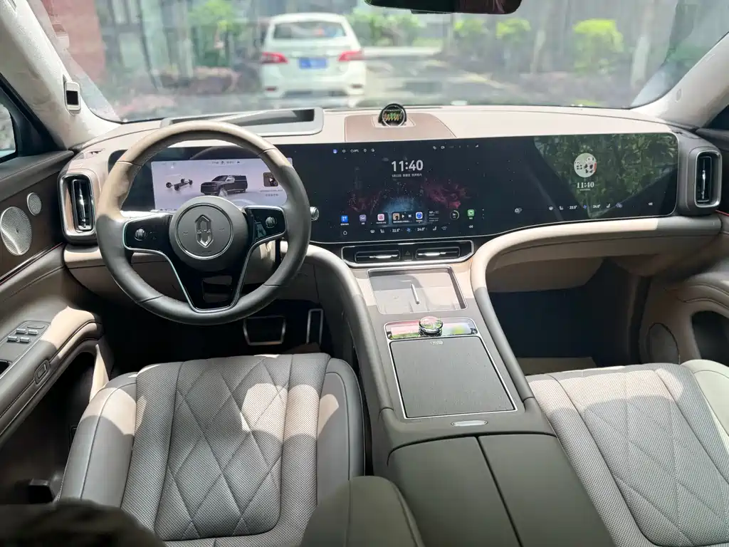 AITO M9 2024 EV Max 100kWh 6-Seater