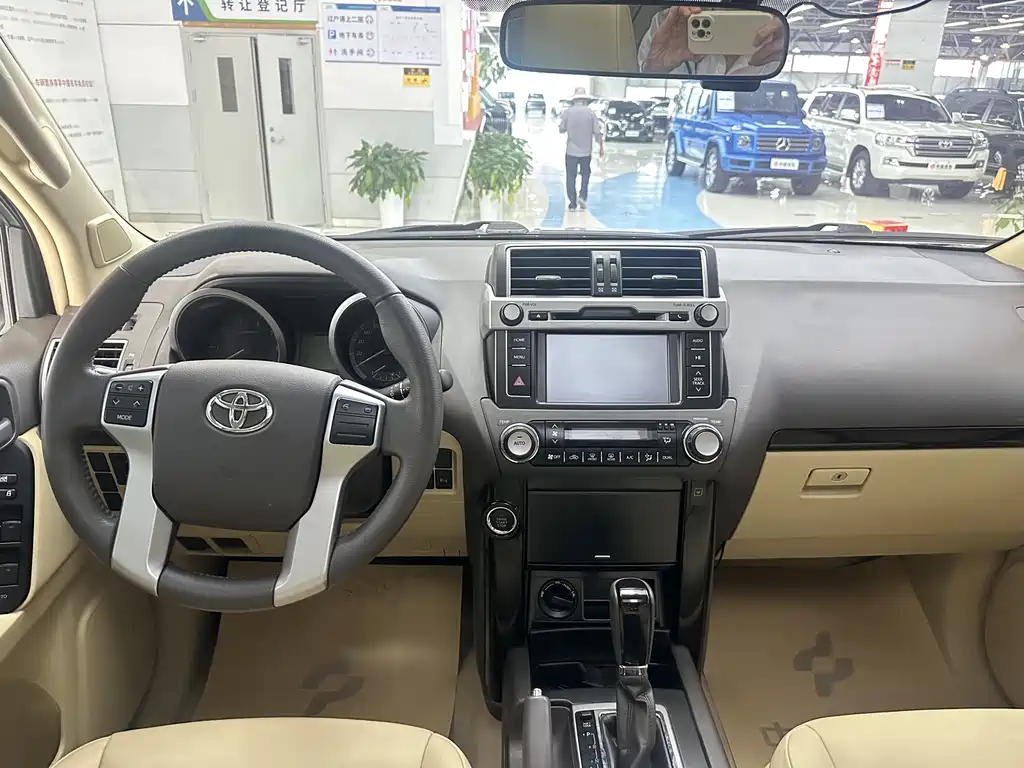 Toyota Prado 2016 2.7L Automatic Standard Edition
