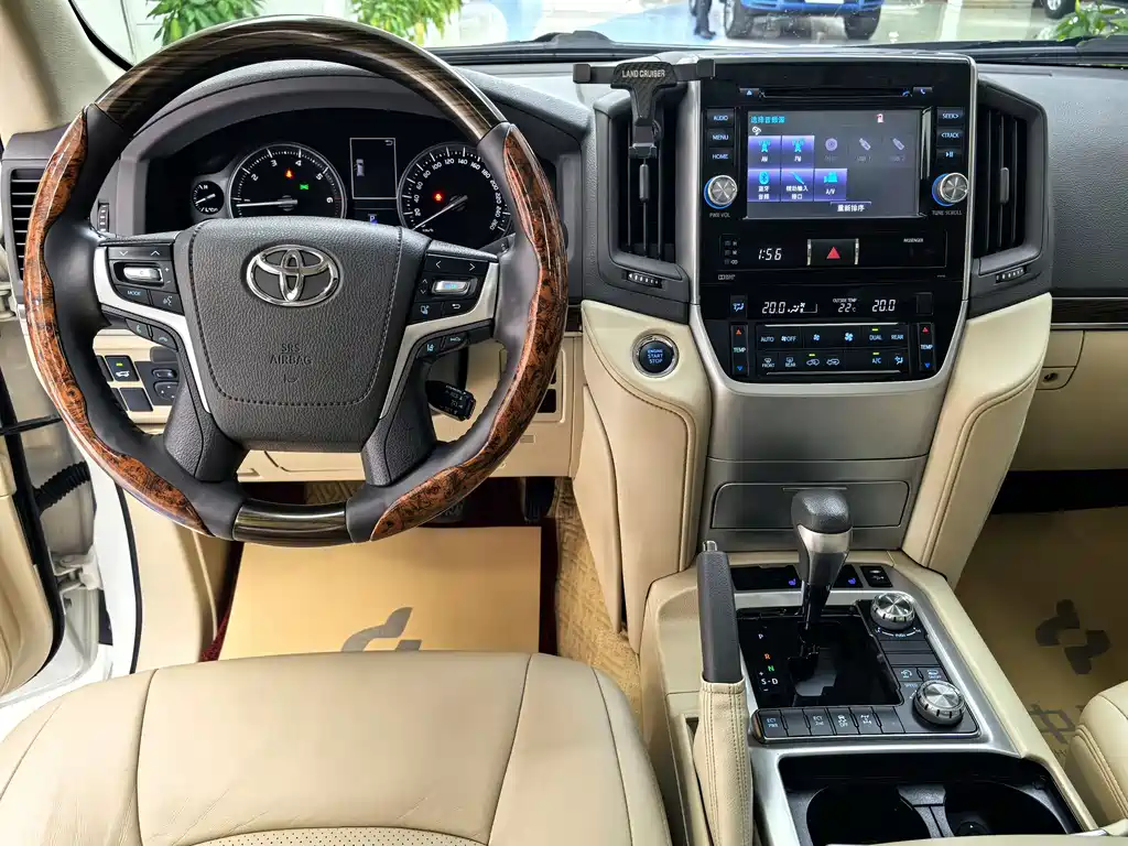 Land Cruiser (Import) 2019 4.6L GX-R Middle East Edition