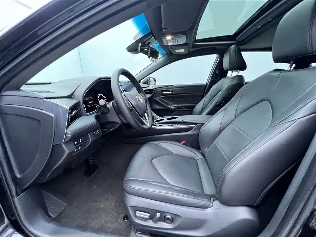 Toyota Avalon 2019 2.0L Luxury Version (China VI)