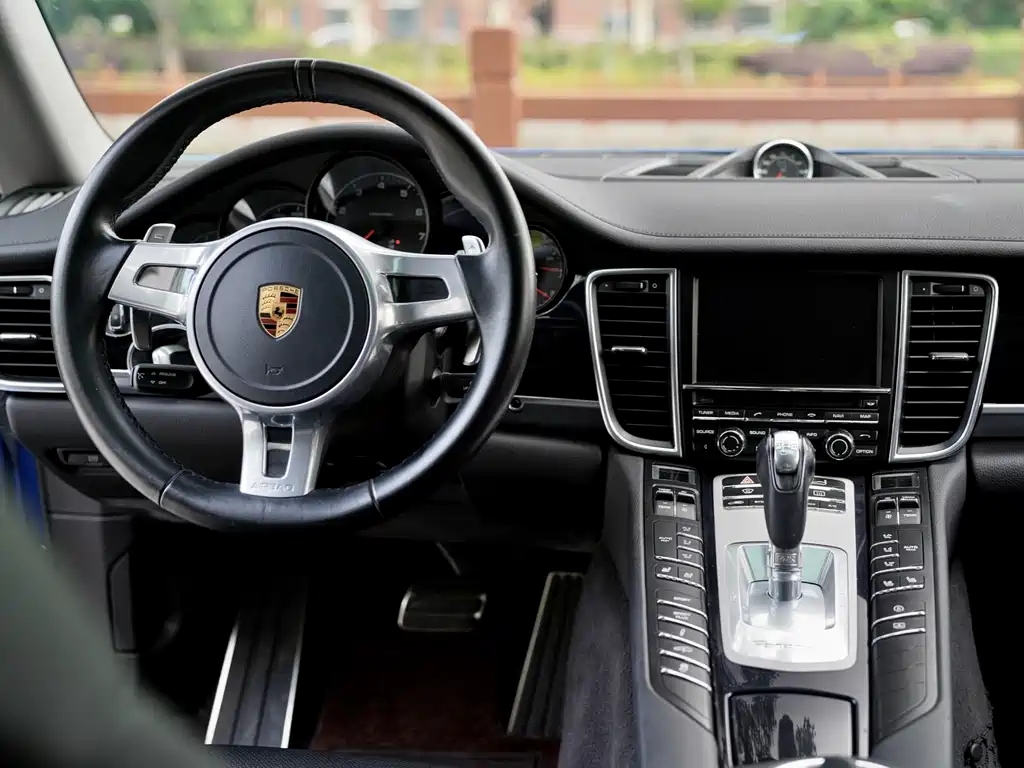 Porsche Panamera Executive Edition 3.0T 2016