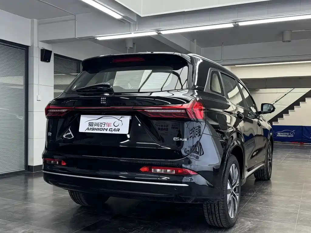 Lan Dian E5 PLUS 2025 165km Long Range Edition PLUS 5-Seater