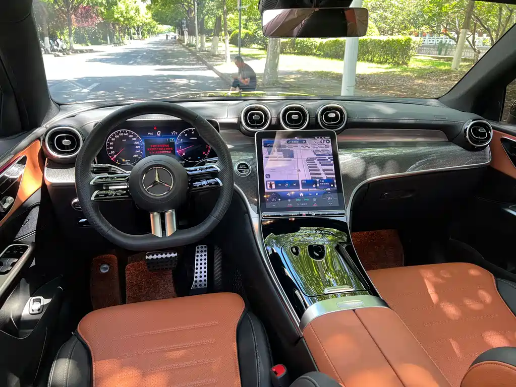Mercedes-Benz GLC Coupe 2024 GLC 260 4MATIC Coupe SUV