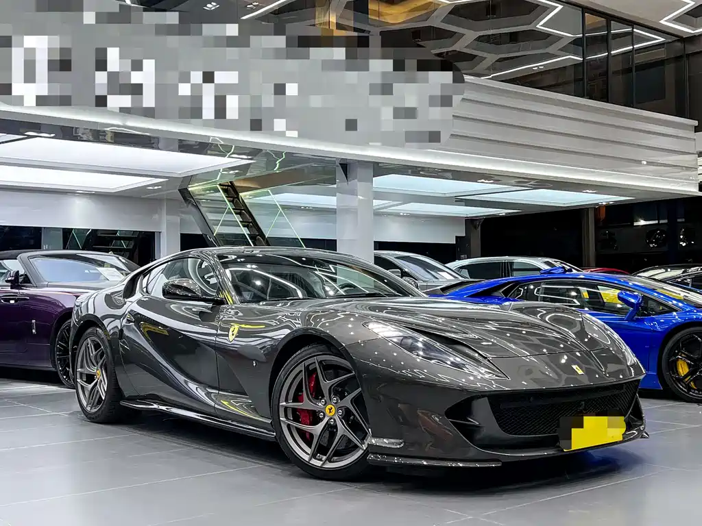 Ferrari 812 Superfast 2017 6.5L