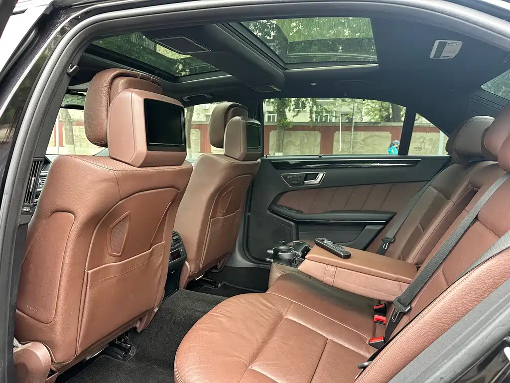 Mercedes-Benz E-Class 2012 E 300 L Fashion