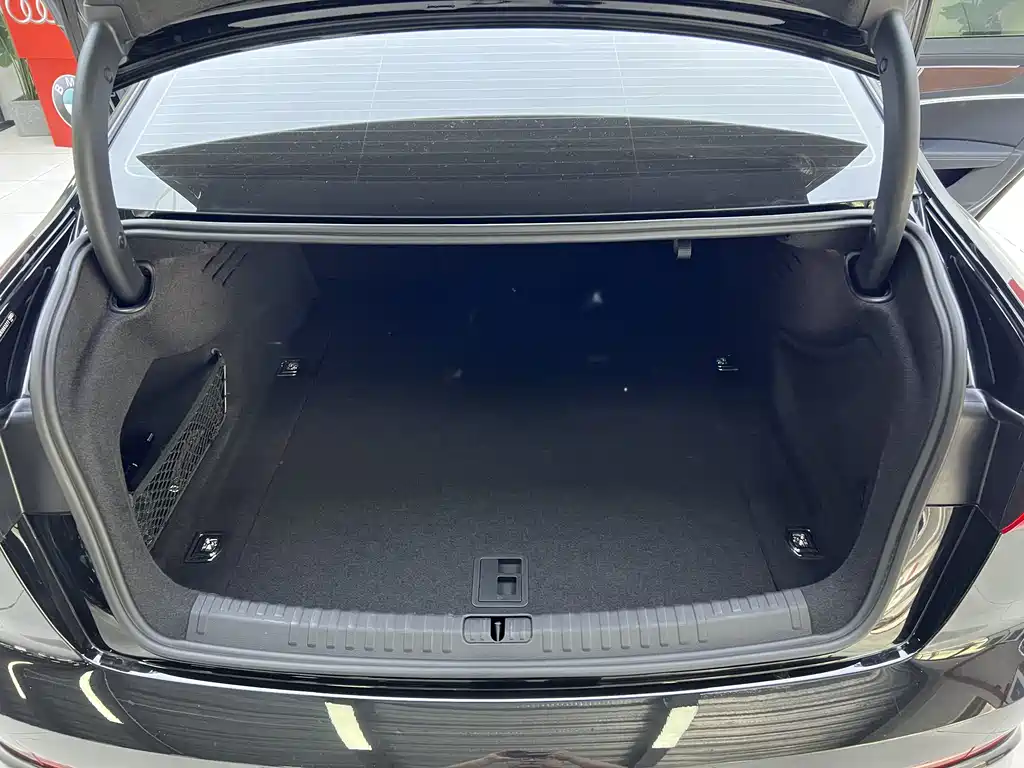 Audi A6L 2023 55 TFSI quattro Premium Dynamics Edition