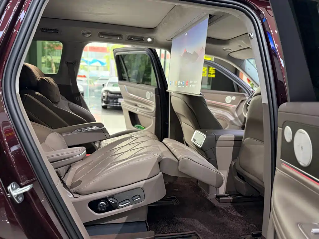 AITO M9 2025 Extended Range Ultra 52kWh 6-Seater 192-Line LiDAR