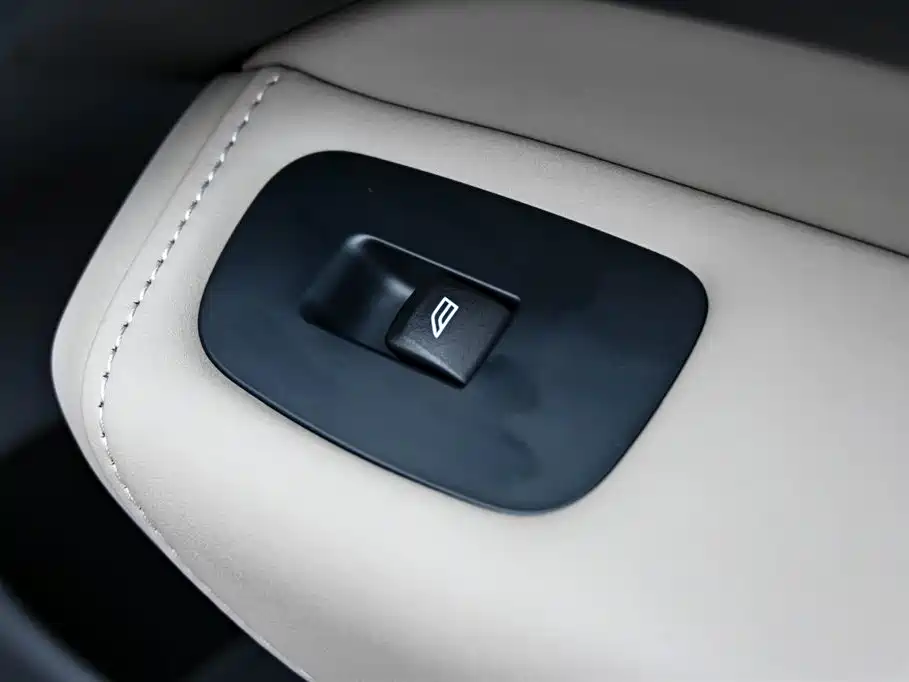 Volvo XC60 2026 B5 AWD Inscription