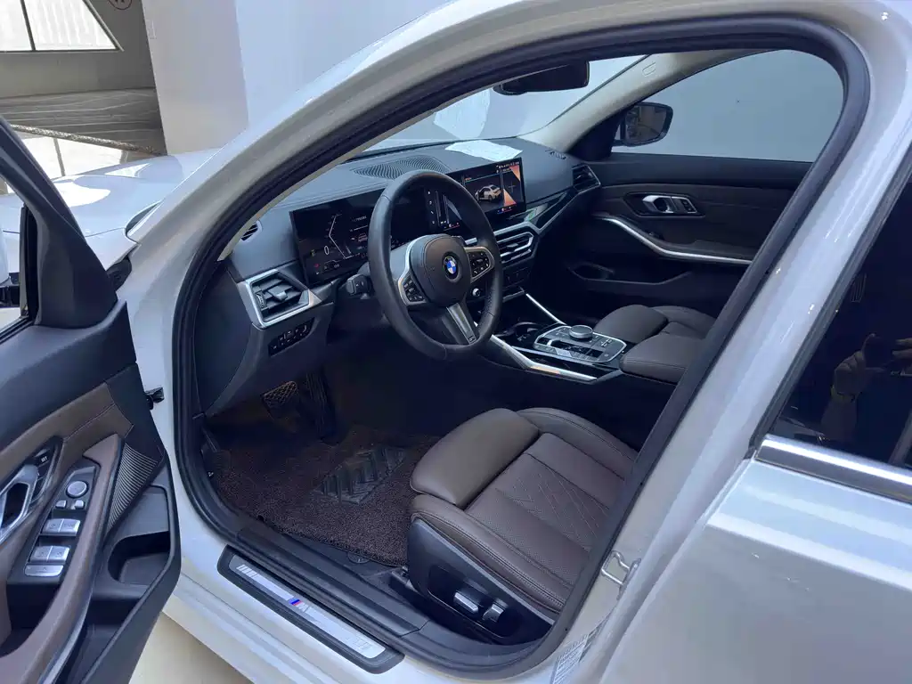 BMW 3 Series 2023 320Li M Sport Package