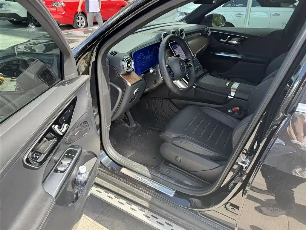 Mercedes-Benz GLC 2024 GLC 300 L 4MATIC Dynamic 5-Seater
