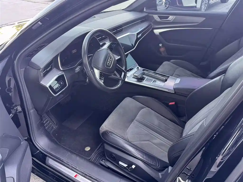 Audi A6L 55 TFSI e quattro