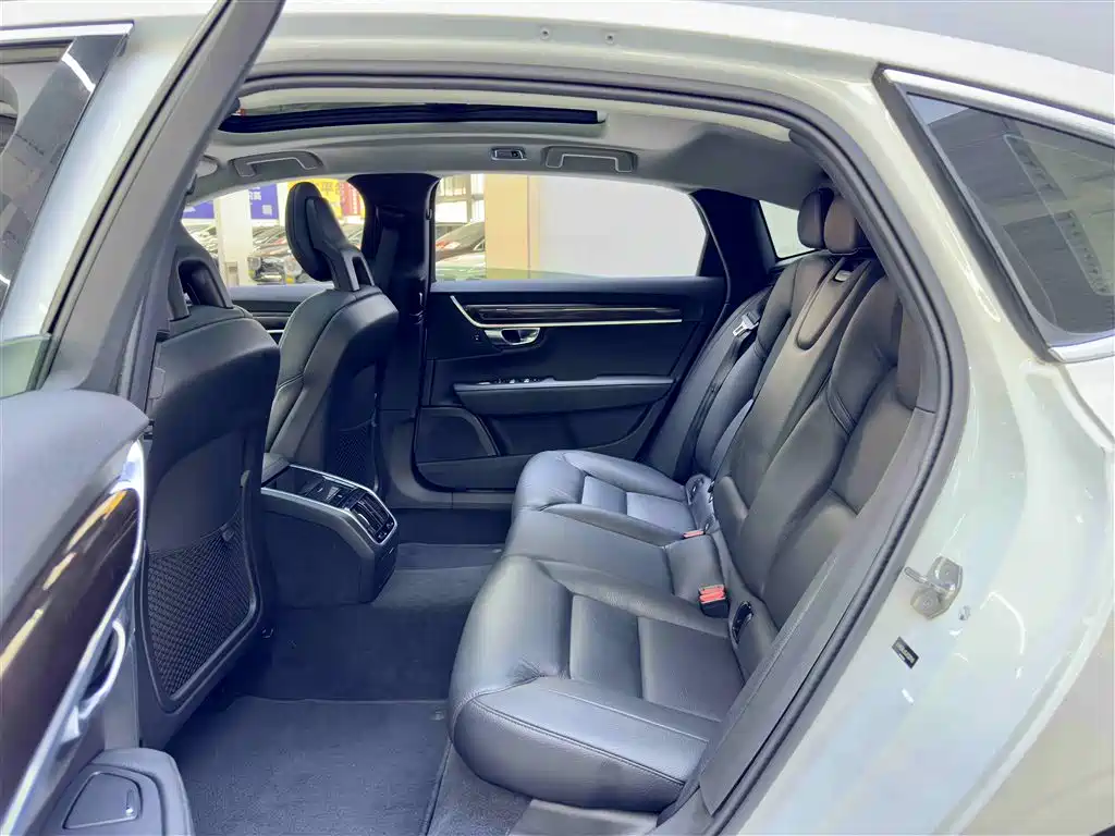 Volvo S90 2018 T4 Smart Distance Edition