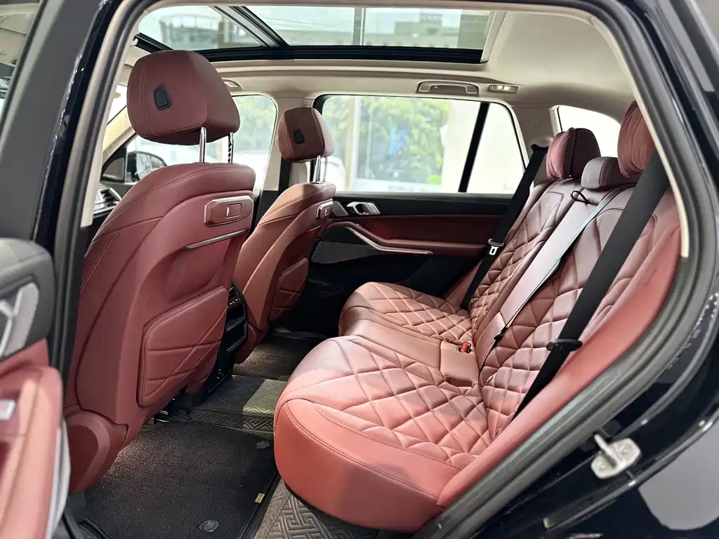 BMW X5 2023 xDrive 30Li M Sport Package