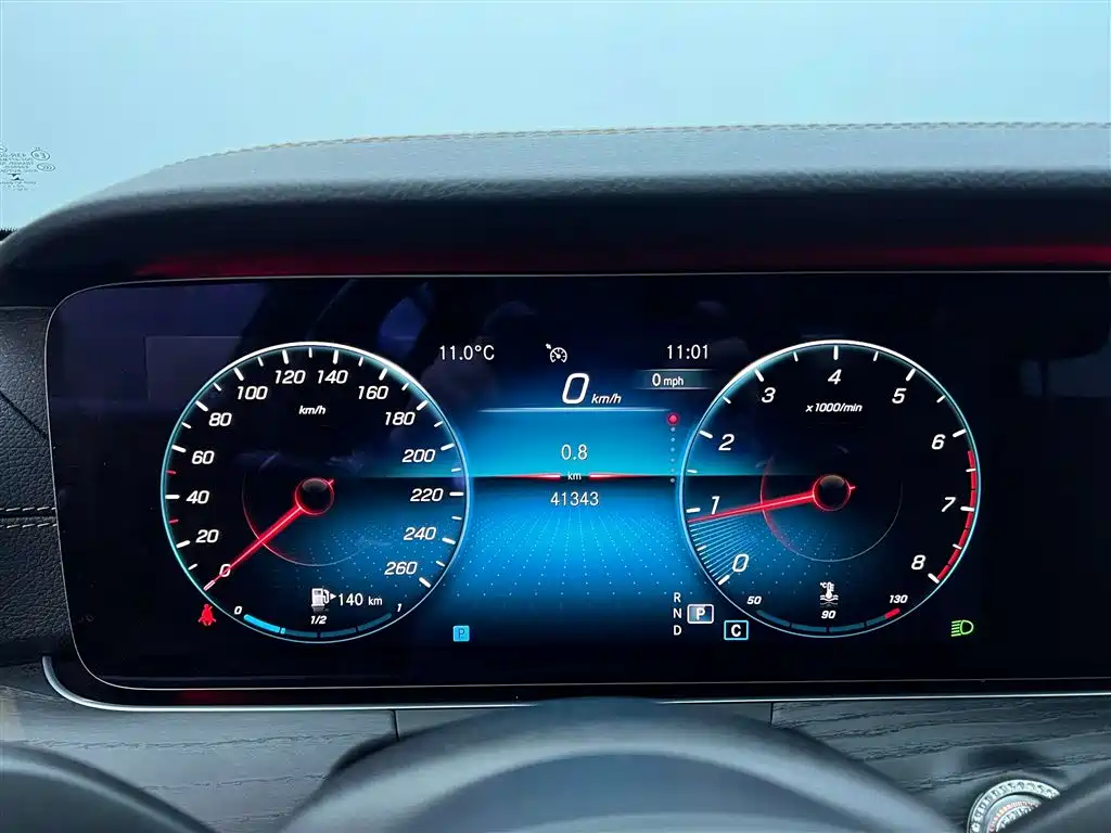 Mercedes-Benz E 300 L Sport Luxury 2021
