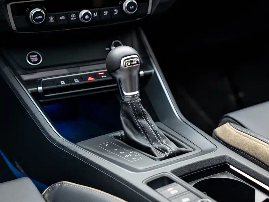 Audi Q3 2024 35 TFSI Fashion Elegant
