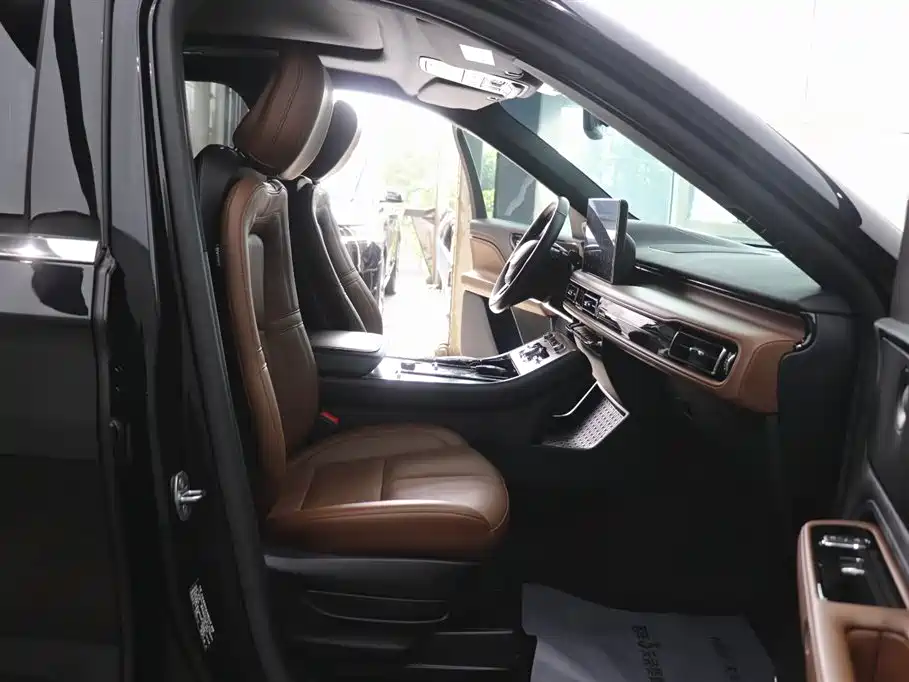 Lincoln Aviator 2023 3.0T V6 AWD Reserve Edition 6-Seater