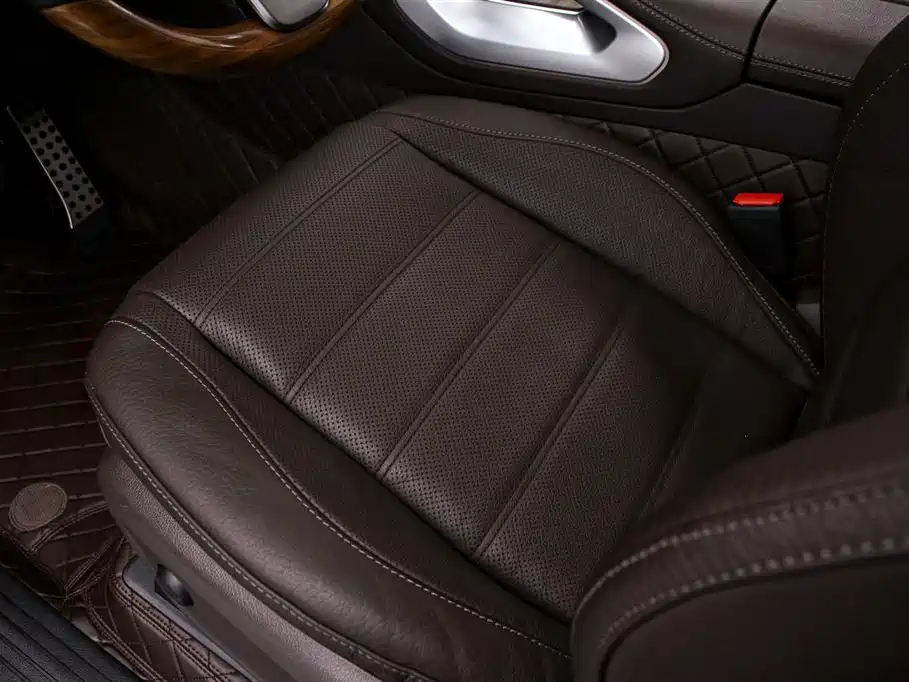 Mercedes-Benz GLS 450 4MATIC Luxury 2023