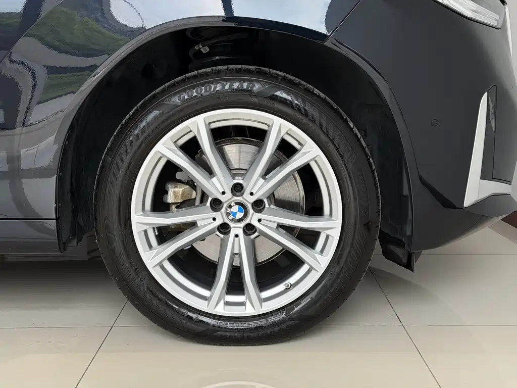 BMW X3 2025 xDrive25L Luxury Package