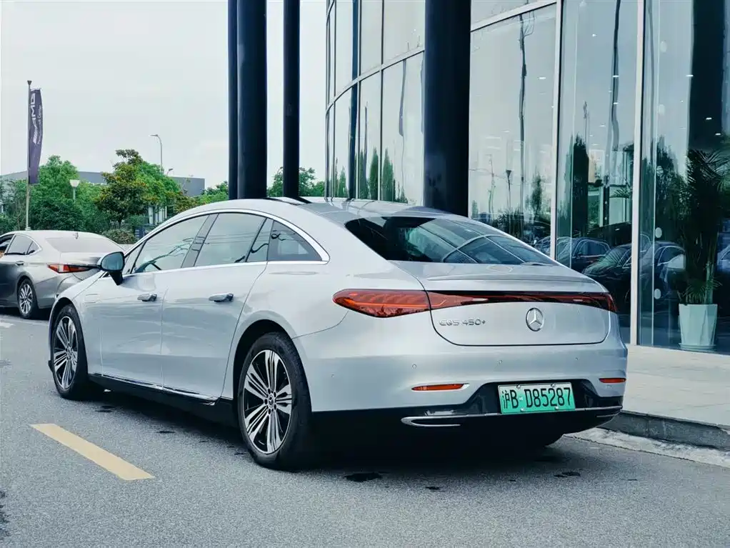 Mercedes-Benz EQS 450+
