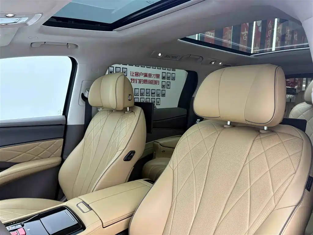 Denza D9 2022 DM-i 970 AWD Flagship